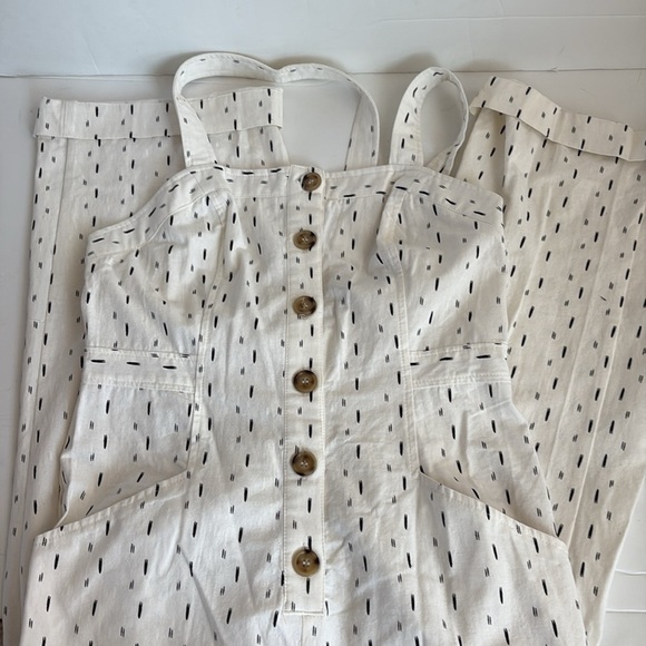Illa Illa linen cream white pantsuit black detail button close criss cross strap - Picture 13 of 16